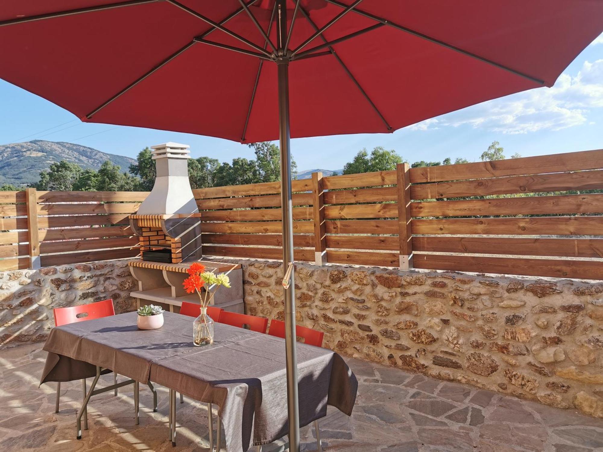 Casitas Pinilla Del Valle Ngoại thất bức ảnh